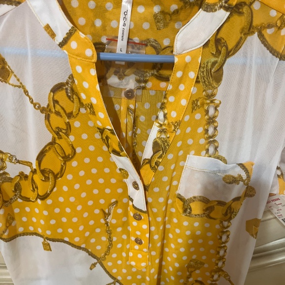 Chain Link Patterned Blouse - Picture 2 of 2